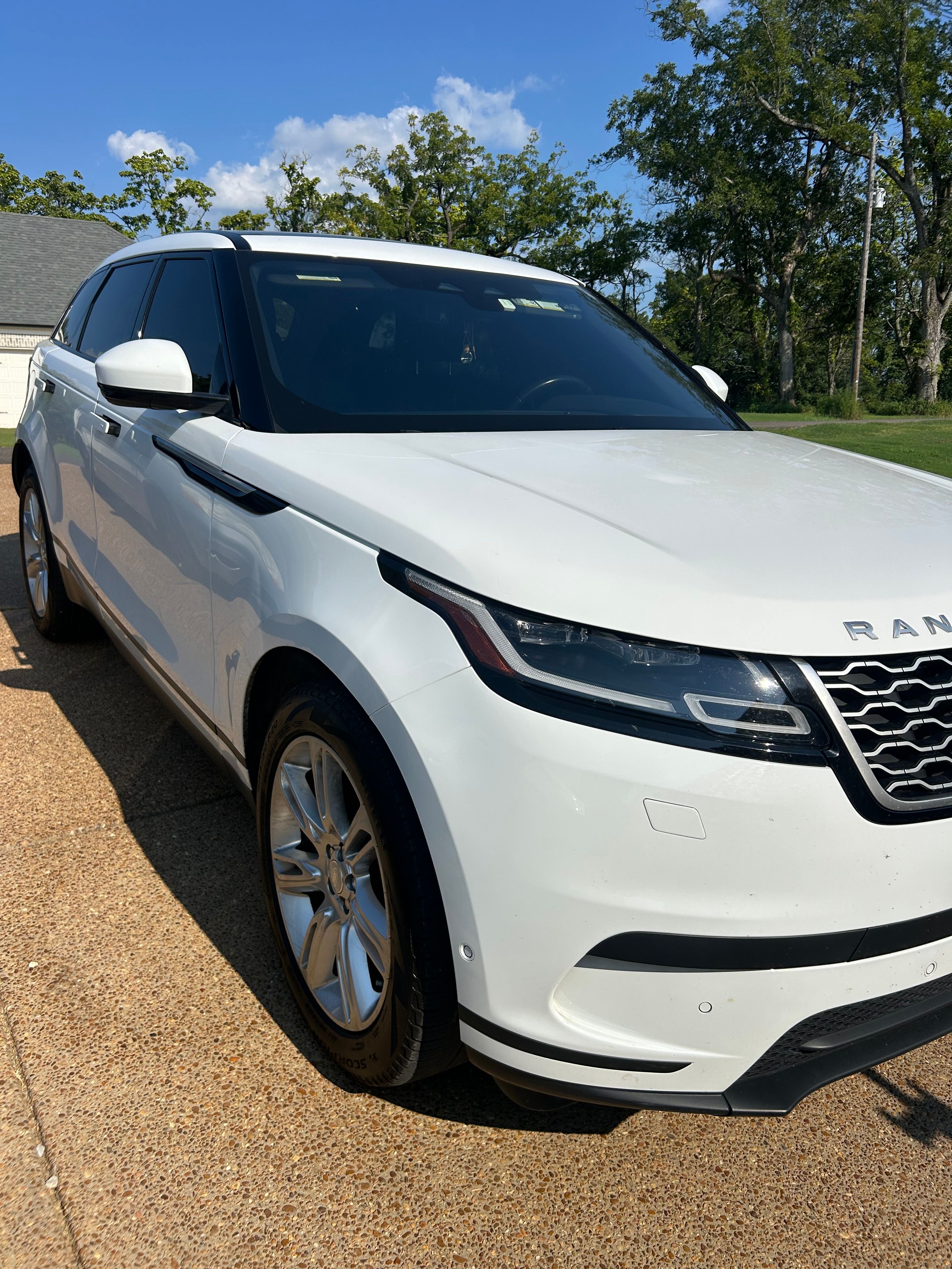 Used 2021 Land Rover Range Rover Velar S AWD/4WD image 2