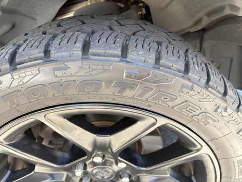 Used 2020 RAM 1500 Laramie AWD/4WD image 10