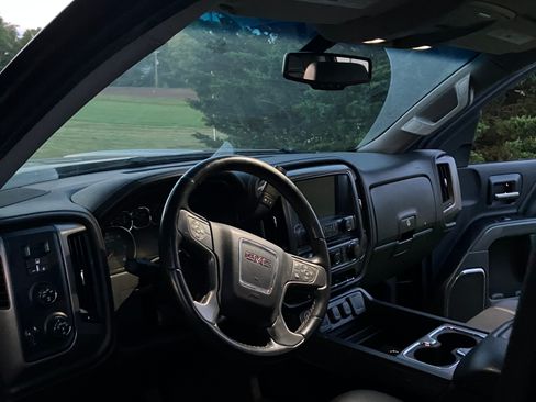 Used 2015 GMC Sierra 1500 SLE w/ All-Terrain Package image 5