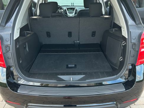 Used 2017 Chevrolet Equinox LT w/ Convenience Package image 13