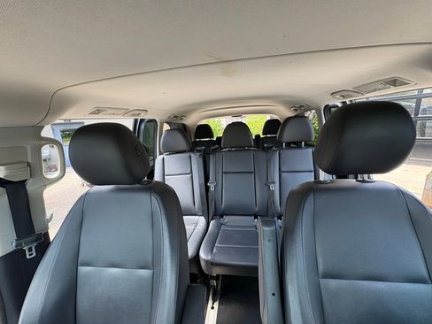 Used 2016 Mercedes-Benz Metris Passenger image 9