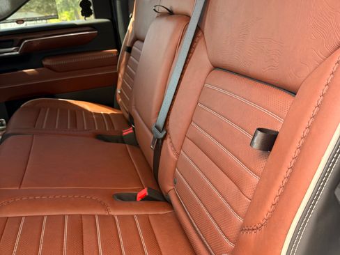 Used 2024 GMC Sierra 2500 Denali Ultimate w/ Max Trailering Package image 15