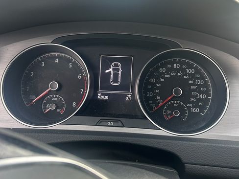 Used 2016 Volkswagen Golf SE w/ Lighting Package image 12