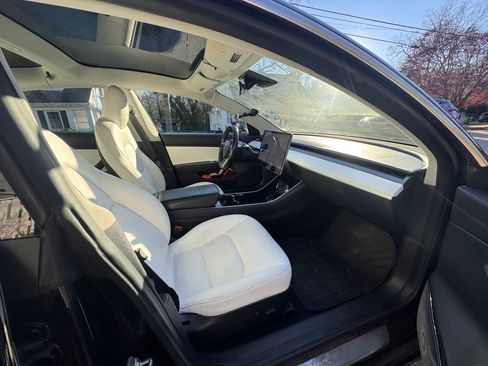 Used 2019 Tesla Model 3 Long Range image 6