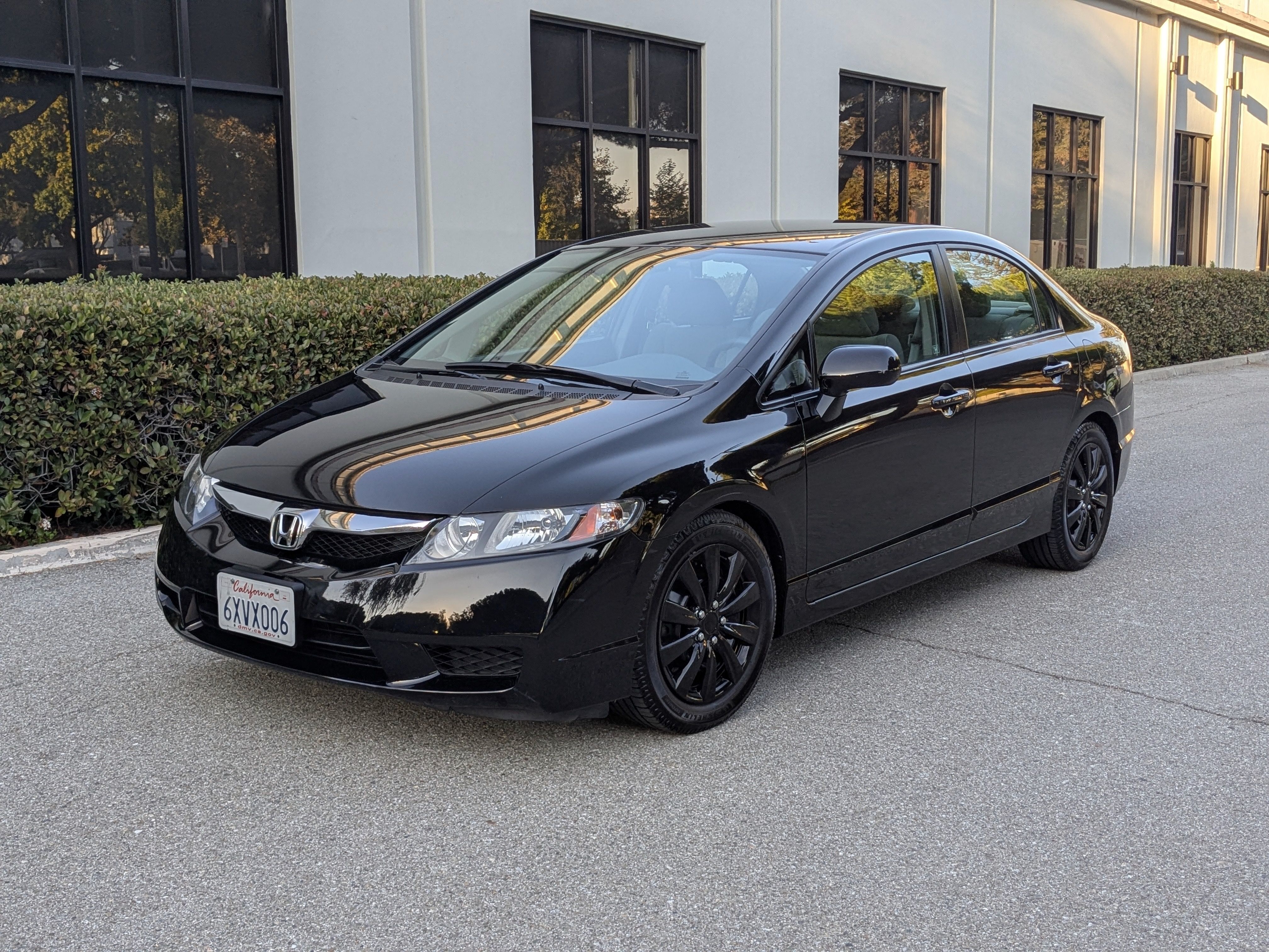 Used 2010 Honda Civic LX image 2