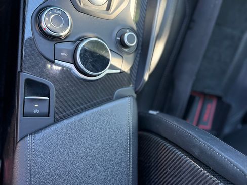 Used 2017 Alfa Romeo Giulia Quadrifoglio image 21