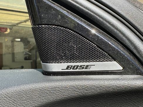 Used 2017 INFINITI QX30 Premium w/ Navigation Package image 13