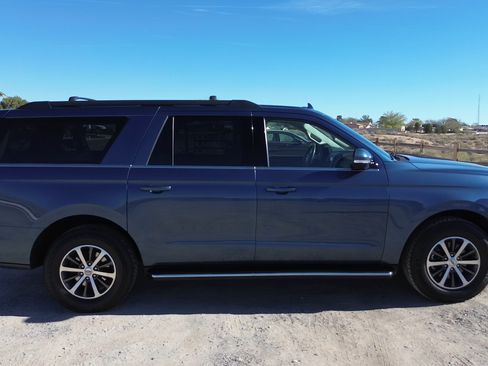 Used 2018 Ford Expedition Max XLT w/ Equipment Group 202A image 5