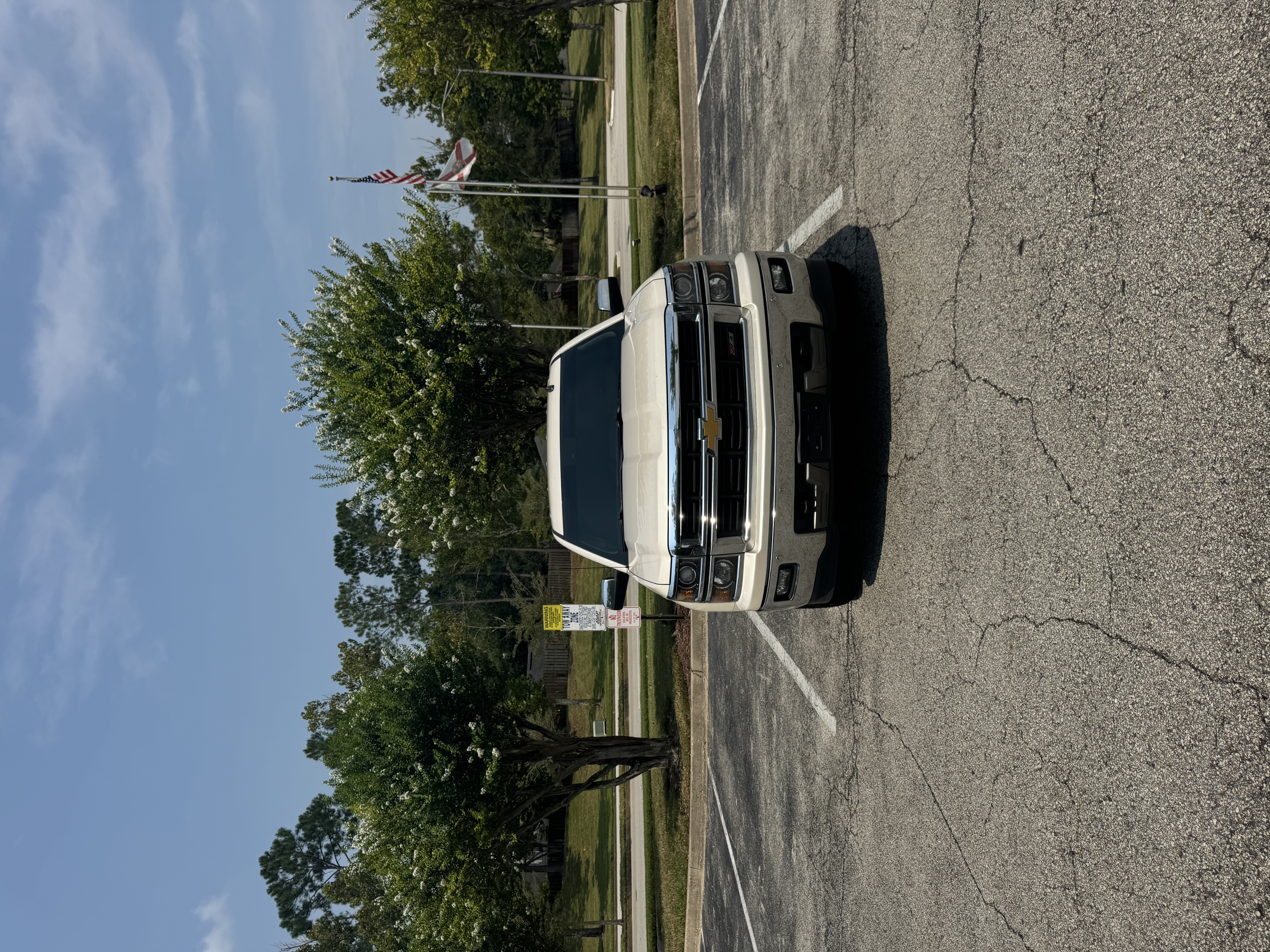 Used 2014 Chevrolet Silverado 1500 LTZ Z71 w/ LTZ Plus Package AWD/4WD image 9