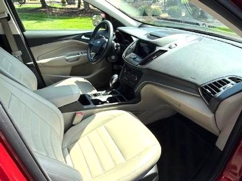 Used 2018 Ford Escape SEL FWD image 9