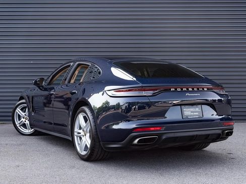 Used 2023 Porsche Panamera image 2