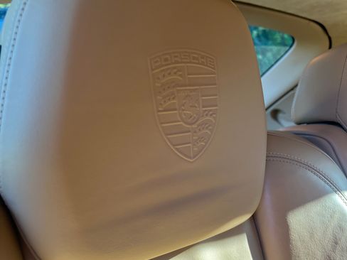 Used 2011 Porsche Cayenne Turbo AWD/4WD image 19