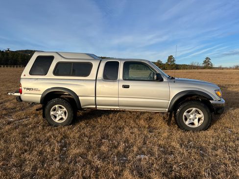 Used 2004 Toyota Tacoma 4x4 Xtracab V6 image 8