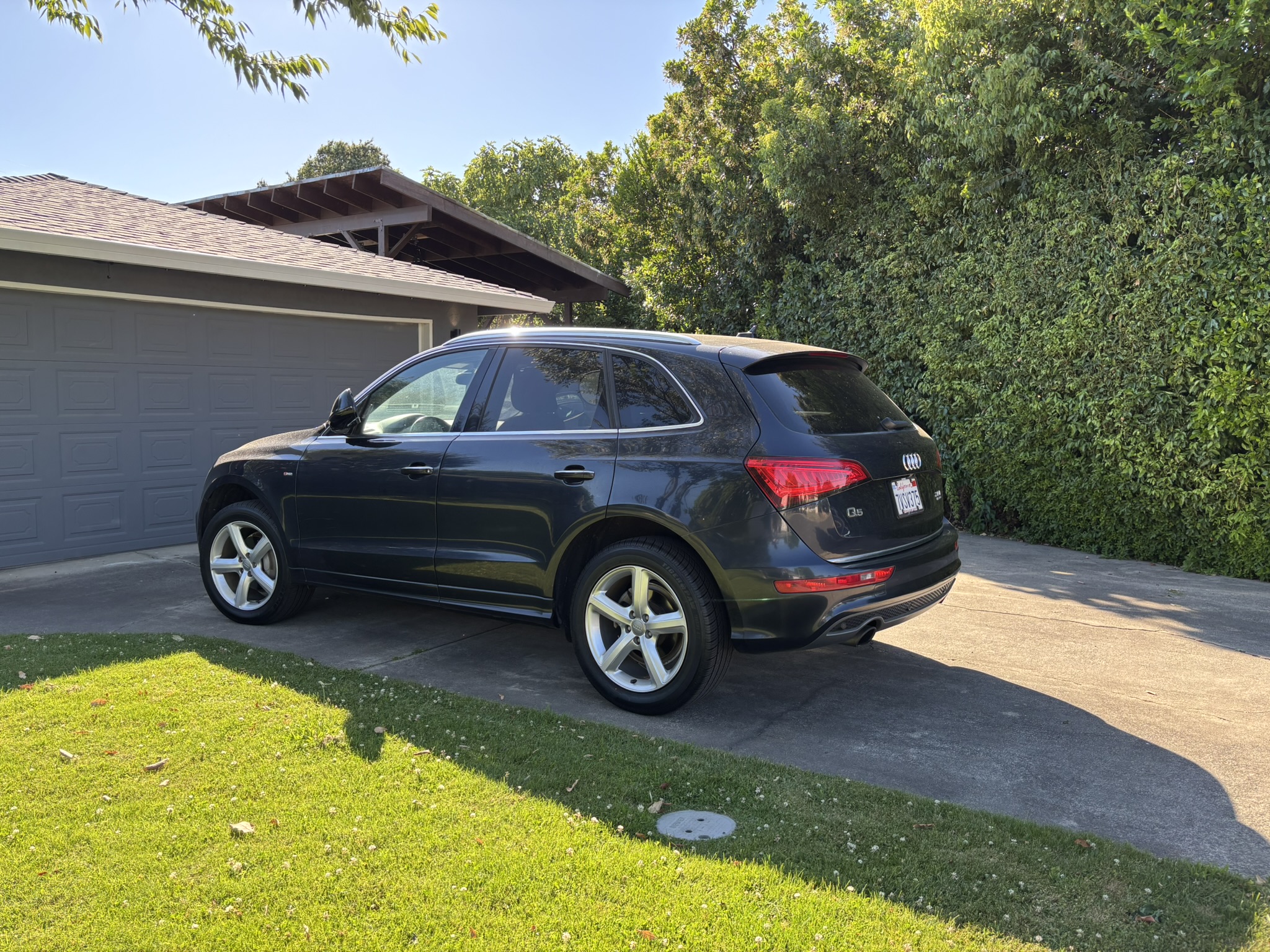 Used 2017 Audi Q5 2.0T Premium Plus w/ Technology Package AWD/4WD image 9