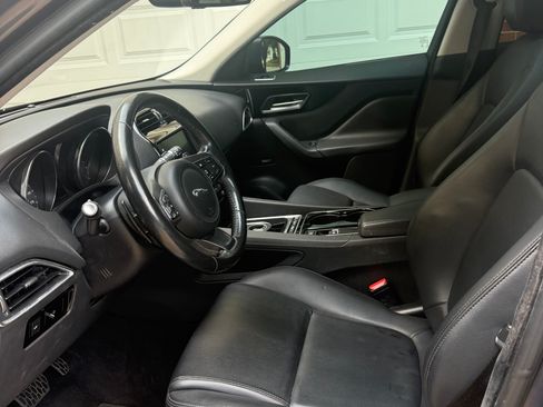 Used 2017 Jaguar F-PACE Premium AWD/4WD image 5