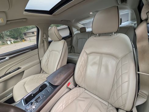 Used 2017 Ford Fusion Platinum AWD/4WD image 12