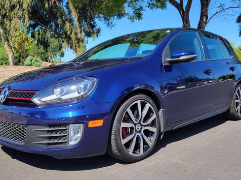 Used 2012 Volkswagen GTI 4-Door FWD image 4