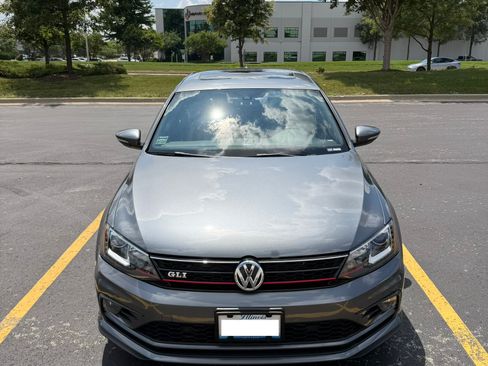 Used 2016 Volkswagen Jetta GLI SEL FWD image 2