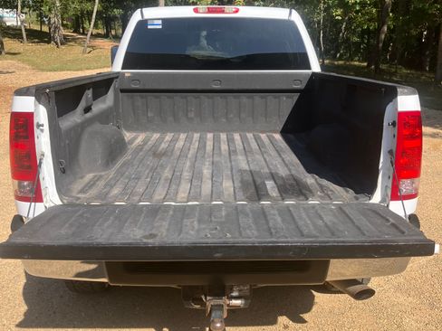 Used 2014 GMC Sierra 3500 SLE image 6