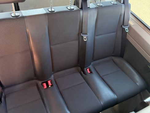 Used 2015 Mercedes-Benz Sprinter 2500 image 6