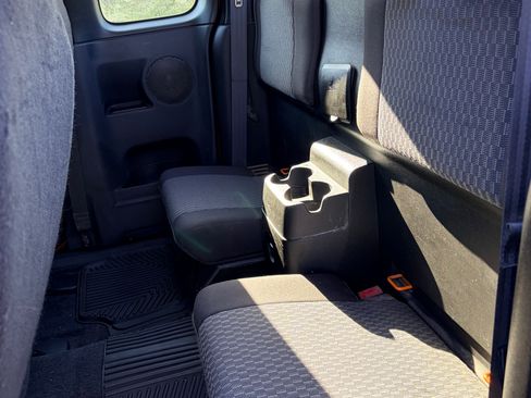 Used 2012 Chevrolet Colorado W/T w/ Power Convenience Package RWD image 9