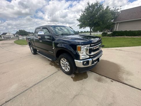 Used 2021 Ford F250 XLT w/ XLT Premium Package AWD/4WD image 5
