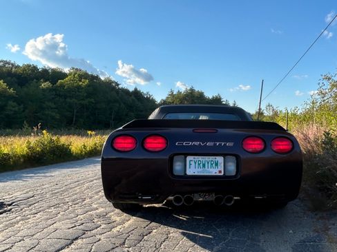 Used 2003 Chevrolet Corvette Convertible w/ Preferred Equipment Group1 image 10