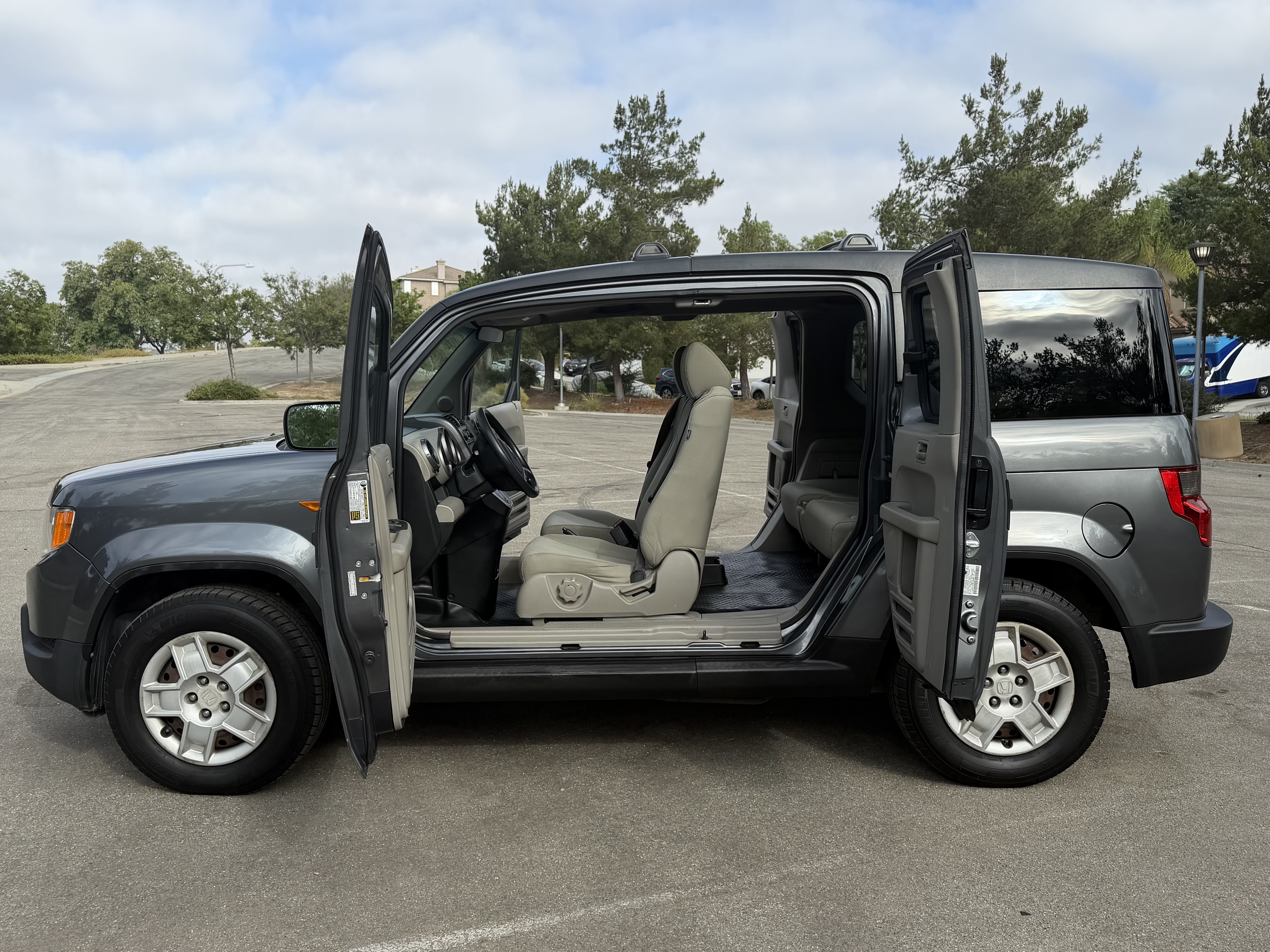 Used 2011 Honda Element LX image 22