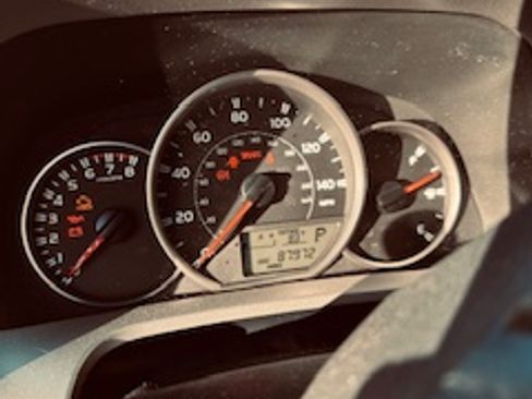 Used 2016 Toyota RAV4 LE image 6