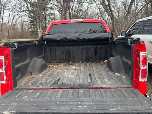 Used 2012 Ford F150 XLT w/ XLT Chrome Pkg image 13