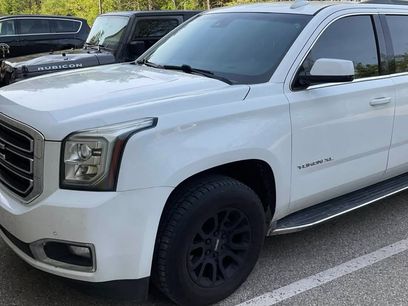 Used 2017 GMC Yukon XL SLT