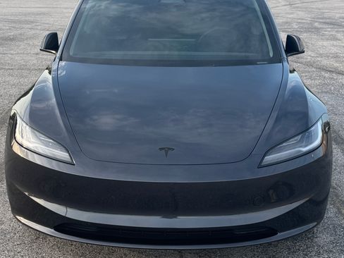 Used 2025 Tesla Model 3 Long Range RWD image 1