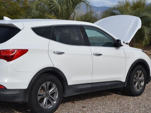 Used 2015 Hyundai Santa Fe Sport image 4