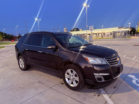 Used 2013 Chevrolet Traverse LT AWD/4WD image 6