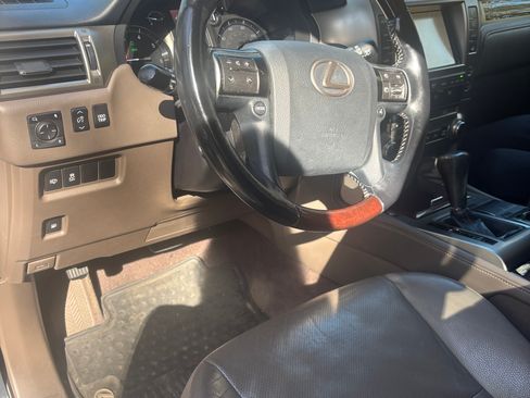 Used 2018 Lexus GX 460 Premium image 8
