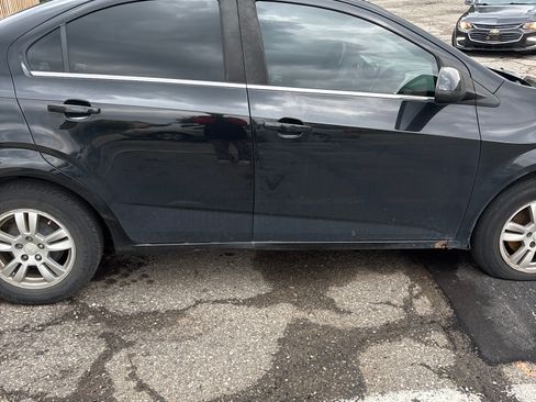 Used 2016 Chevrolet Sonic LT FWD image 5