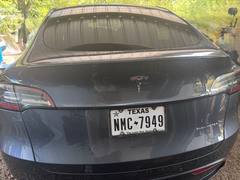Used 2020 Tesla Model Y Long Range AWD/4WD image 2