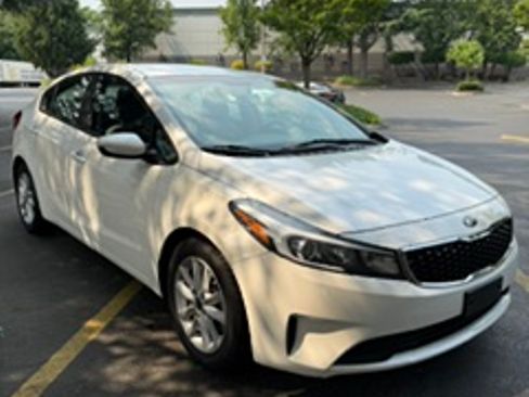 Used 2017 Kia Forte LX w/ LX Popular Package FWD image 9