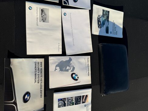 Used 1995 BMW 325i Convertible RWD image 29