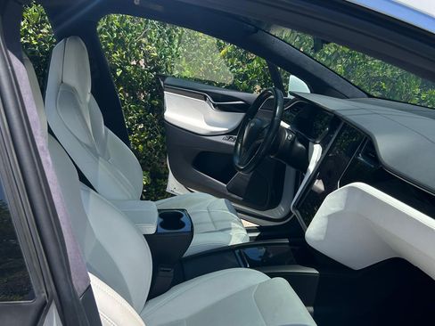 Used 2019 Tesla Model X 100D AWD/4WD image 10