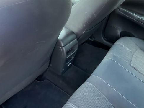 Used 2017 Nissan Sentra S FWD image 17