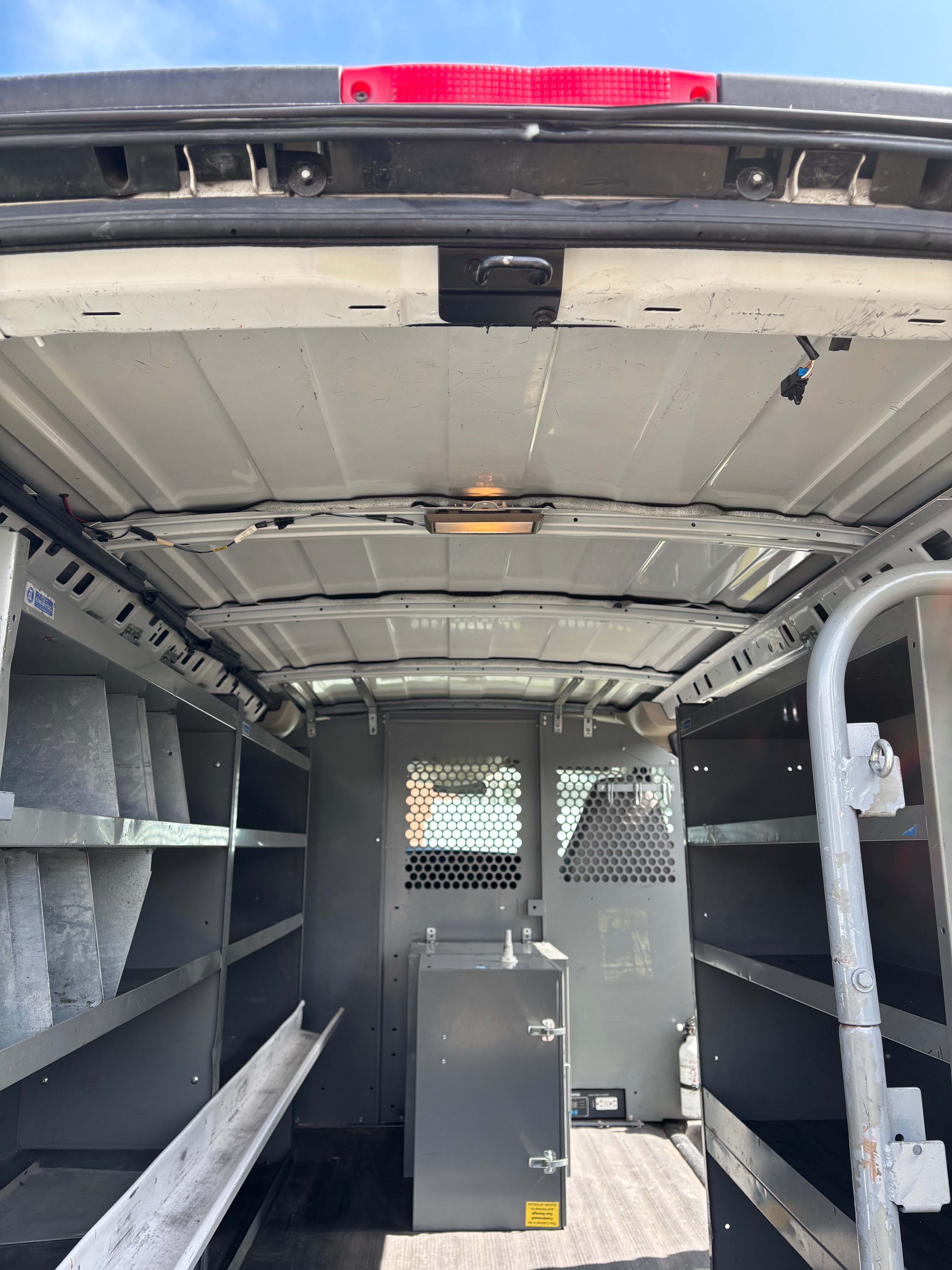 Used 2006 GMC Savana 2500 RWD image 21