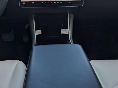 Used 2019 Tesla Model 3 Long Range image 15