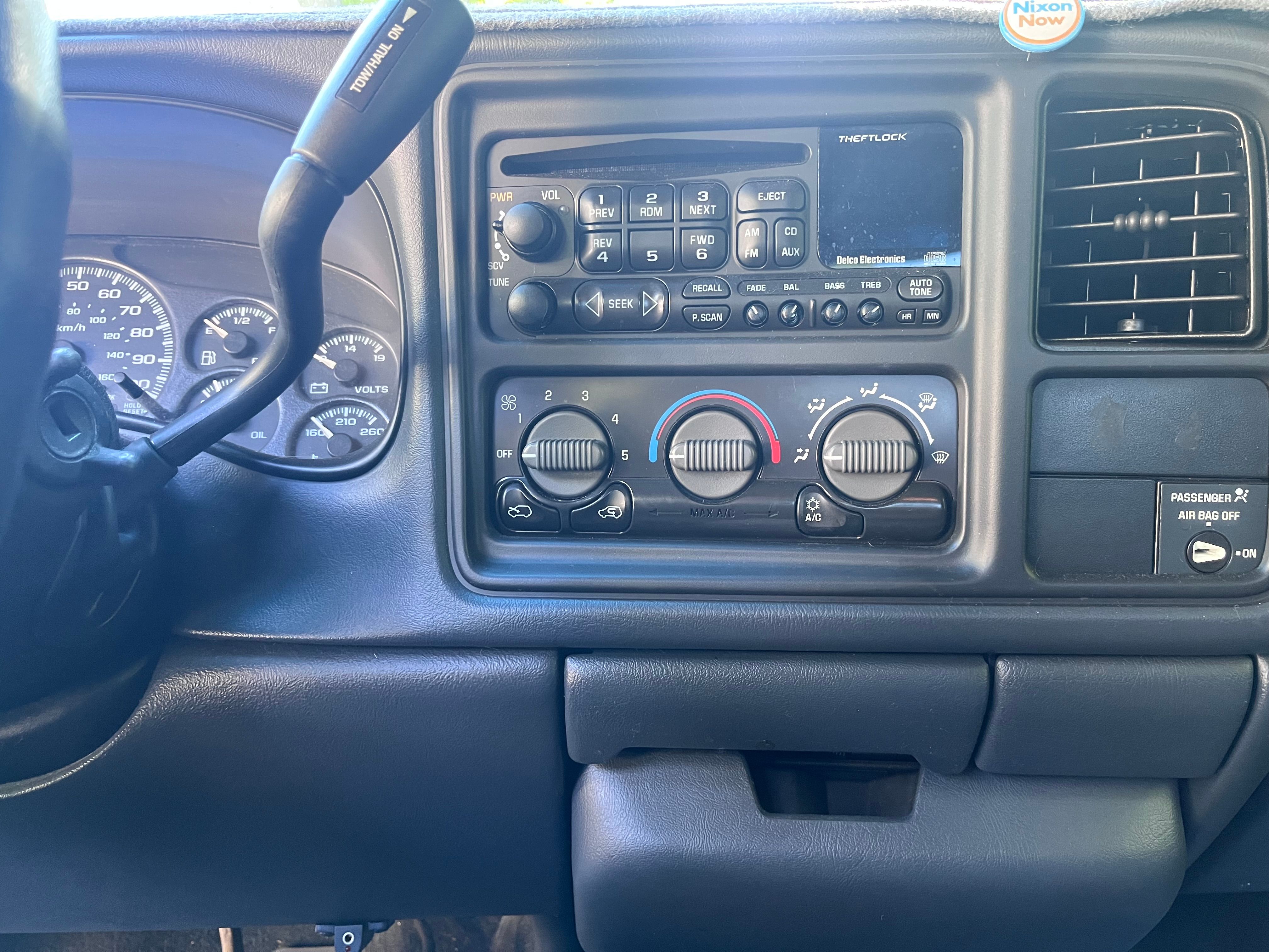 Used 2000 Chevrolet Silverado 1500 LS w/ Off-Road Chassis Pkg AWD/4WD image 17