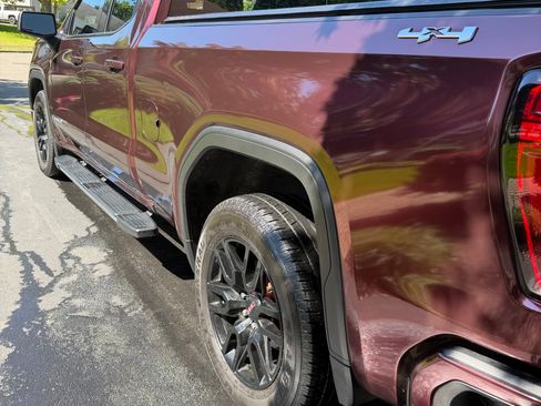Used 2022 GMC Sierra 1500 Elevation w/ Preferred Package AWD/4WD image 4