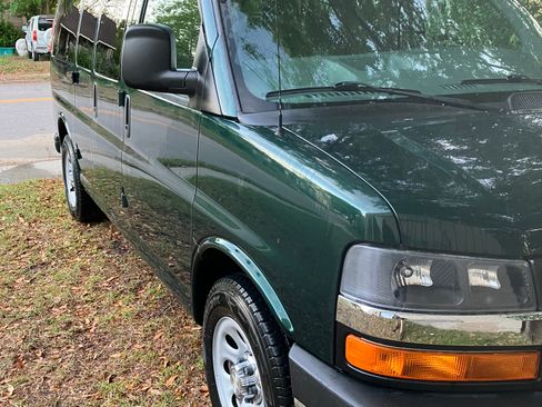 Used 2014 Chevrolet Express 1500 LT w/ LT Preferred Equipment Group AWD/4WD image 2