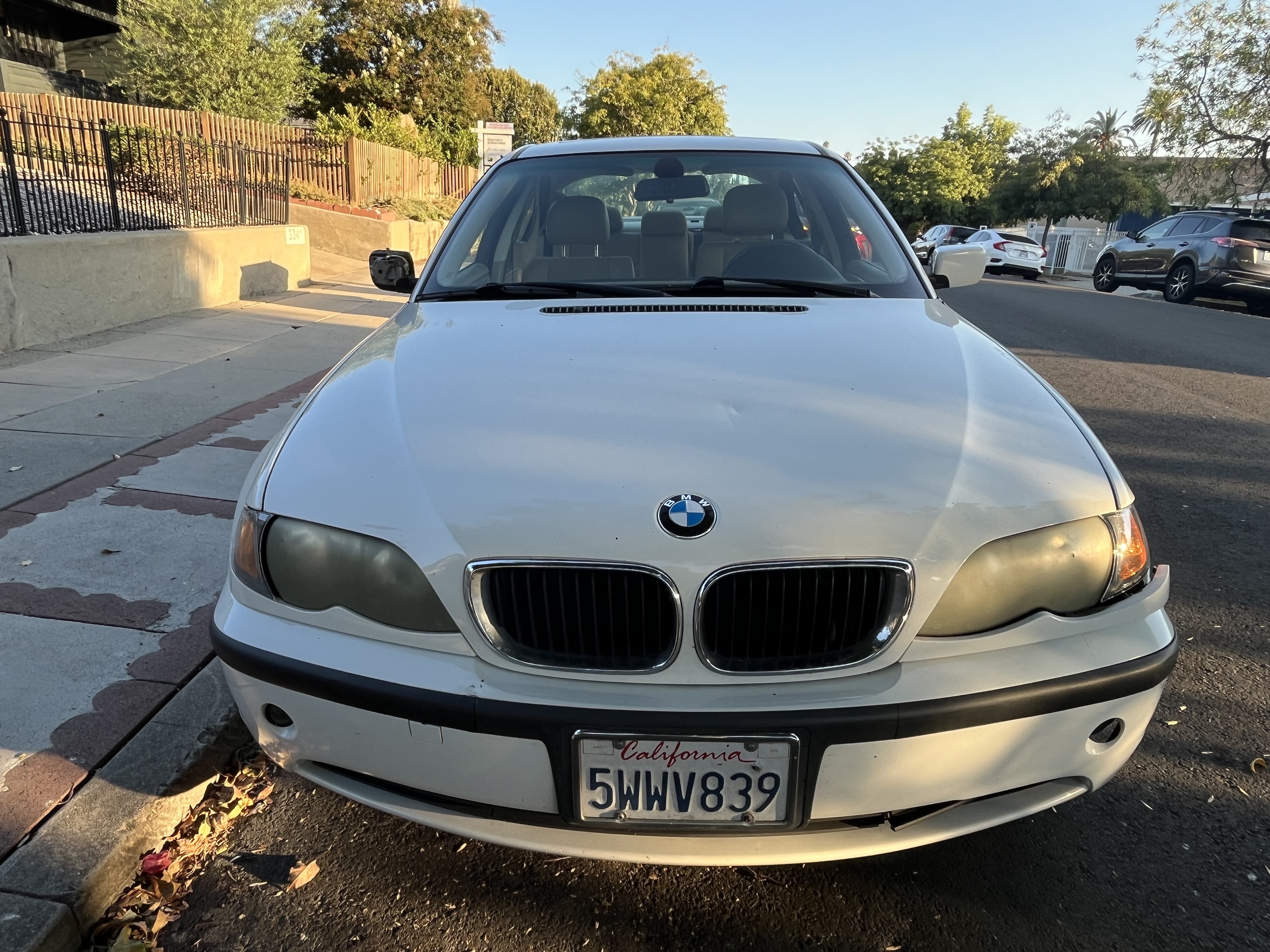 Used 2004 BMW 325i Sedan RWD image 10