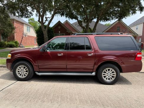 Used 2012 Ford Expedition EL XLT AWD/4WD image 2