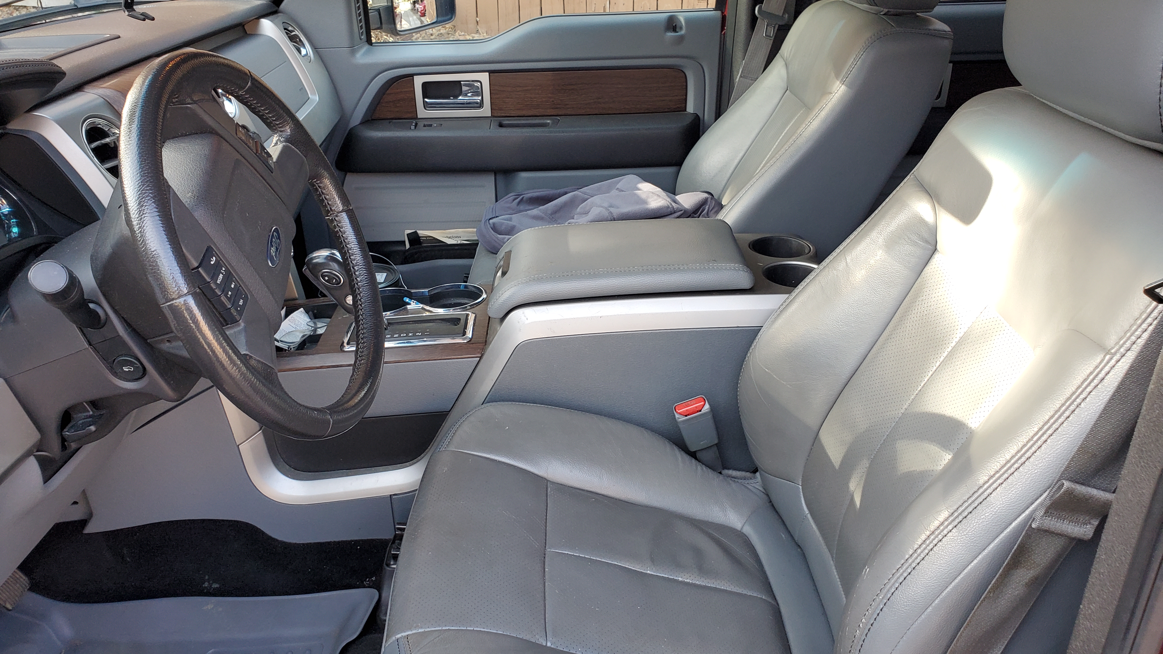 Used 2014 Ford F150 Lariat w/ Lariat Chrome Package AWD/4WD image 13