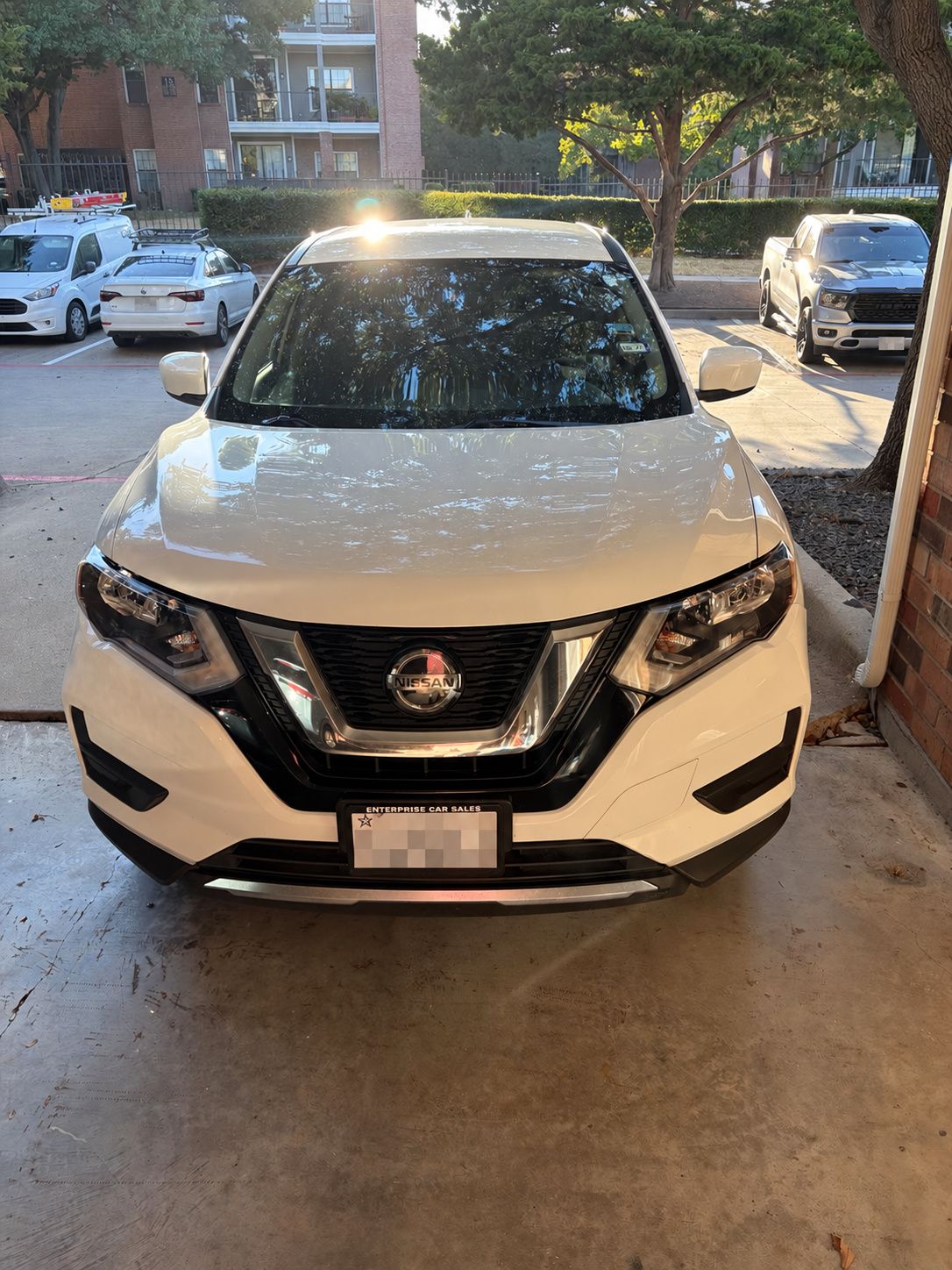 Used 2019 Nissan Rogue S FWD image 1